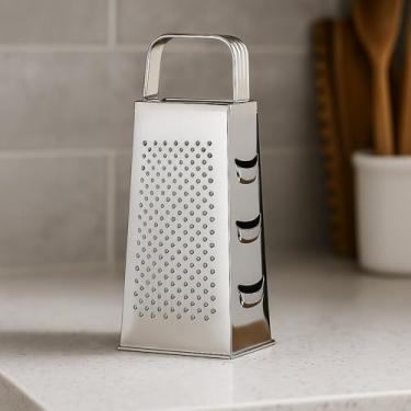 Imagem de Ralador de Quatro Faces em Aço Inox, 23cm de Altura, Prata, 4 Superfícies de Corte, com Alça Ergonômica