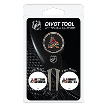 Imagem de Team Golf Pacote de ferramentas NHL Arizona Coyotes Divot com 3 marcadores de bola de golfe com 3 marcadores de bola de golfe, marcadores são magnéticos removíveis esmaltados dupla face