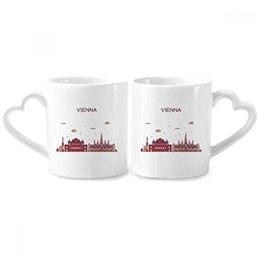 Imagem de Conjunto de canecas de porcelana para casais, padrão de marco plano, Viena, Áustria, coração