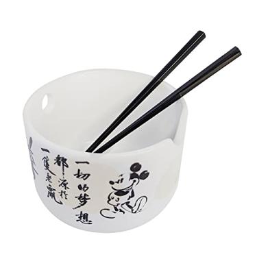 Imagem de Tigelas de macarrão instantâneo Disney Mickey Mouse e hashis para caligrafia