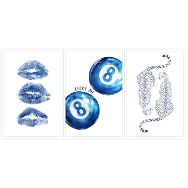 Imagem de Conjunto de 3 arte moderna de parede leopardo azul marinho 8 pôsteres Lucky You decoração de quarto impressão de chita engraçada tela retrô beijo lábios arte estética Y2k para dormitório universitário