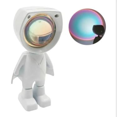 Imagem de Luminária Projetor Astronauta, Luz LED Colorida USB, Plástico PVC Branco, 13cm Altura, Projeção 360 Graus, Efeito Pôr do Sol