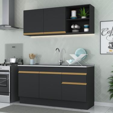 Imagem de Cozinha Compacta Com Rodapé Com Armário E Balcão Preta