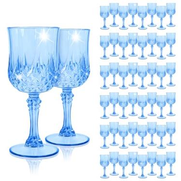 Imagem de EVSGSONL Pacote com 48 taças de vinho de plástico azul, taças de plástico vintage para festas, taças de água de cristal azul claro reutilizáveis para recepção de casamento, suprimentos de festa para