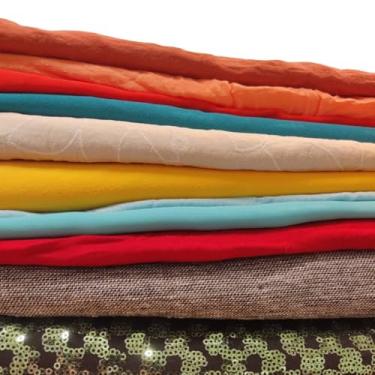 Imagem de 1kg de Retalhos De Tecido Abaixo De 80cm Para Artesanato, Costura, Artesanato, Roupas de Bonecas, Lenços, Apliques, Chaveiros e Artesanato em geral