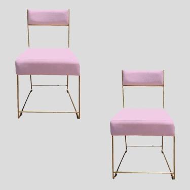 Imagem de Kit 02 Cadeiras Atena Base De Ferro Maciço Dourada Suede Rosa Bebê D`classe Decor