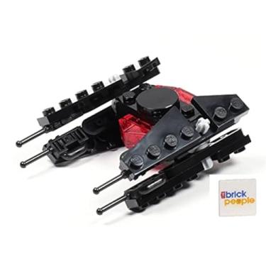 Imagem de LEGO Star Wars: Kylo Ren's TIE Silencer Micro Set 33pcs
