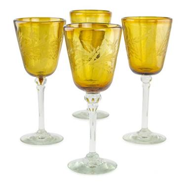 Imagem de NOVICA Conjunto de 4 taças de vinho gravadas 'Amber Flowers' de 23 cm de altura, amarelo
