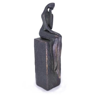 Imagem de Escultura Decorativa Pessoa Sentada Em Poliresina Cobre 21,5 Cm F04 - D'rossi