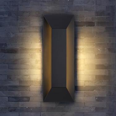 Imagem de CALOKES Arandela de parede moderna de LED para uso externo, luminária elegante preta externa, luz de varanda de 16 W 3000 K para porta da frente, garagem, pátio e casa, luz impermeável para montagem