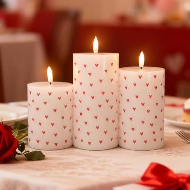 Imagem de LUSHARBOR Velas de pilar sem chama do dia dos namorados com coração, chama cintilante 3D operada por pilha, velas de LED de cera real com controle remoto, vela elétrica perfeita para decoração de
