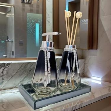 Imagem de Kit Lavabo Premium 300ml Vidro Aromatizador Difusor Saboneteira Completo com Bandeja(Preto C/Prata,Sem Bandeja)