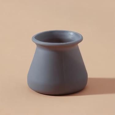 Imagem de Pacote com 8 protetores de piso de perna de móveis - almofadas antiderrapantes para pés de mesa de cadeira para piso de madeira, protetores de piso de redução de ruído de prevenção de arranhões (preto