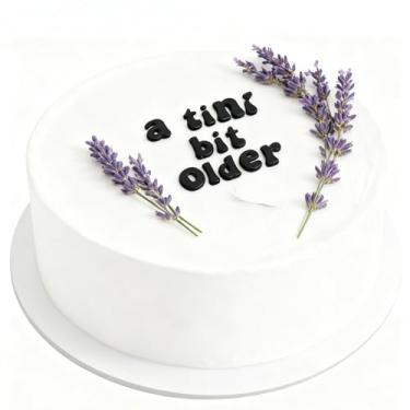 Imagem de A Tini Bit Older Cake Topper – Decoração de bolo de acrílico engraçada para festa de aniversário de Martini Expresso, Tema de coquetel de 21º aniversário de 30 anos para mulheres (preto)