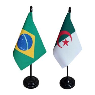 Imagem de Kit Bandeira de Mesa Brasil e Paquistão, 26cm Altura, 18x11cm Bandeiras, Multicolorido, Oxford, Base Plástica, Decoração Escritório e Eventos