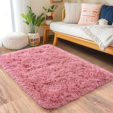 Imagem de Quntue Tapetes pequenos de blush para quarto, tapete fofo 2x3 antiderrapante para cabeceira, dormitório, quarto de crianças, tapete felpudo confortável para decoração de casa estética
