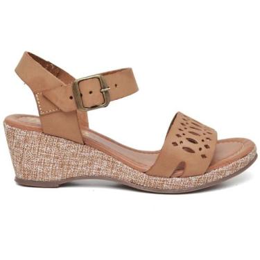 Imagem de Sandália Anabela Feminina em Couro Conforto com Fivela Percurso Calçad