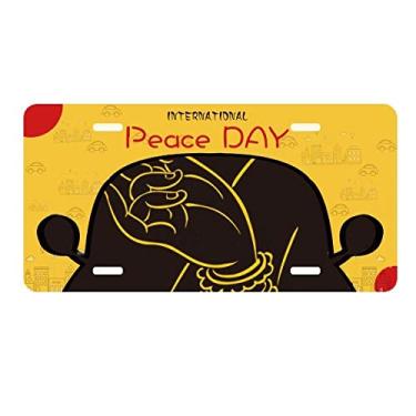 Imagem de DIYthinker Placa de licença Culture Religion Black Yellow Hand Lotus Decoração de carro Dia da Paz