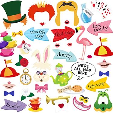 Imagem de Alice in Wonderland Photo Booth Props, 40pcs Alice in Wonderland Props, Alice in Wonderland Party Decorations by Tvorvik, Mad Hatter Tea Party Decorations for Tea Party, Alice in Wonderland Party