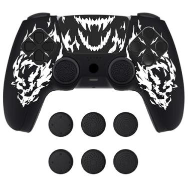 Imagem de PlayVital Capa para controle de PS5 compatível com estação de carregamento – Capa antiderrapante de silicone para PS5 com aderência de 6 polegares e adesivo, modelo acoplável da série Pure – Crânio de