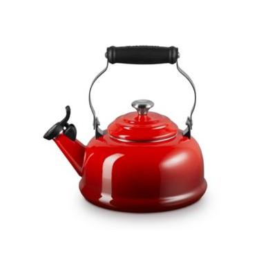 Imagem de CHALEIRA LE CREUSET CLASSIC 1,6L COM APITO E PEGADOR EM INOX VERMELHO 40104010600900