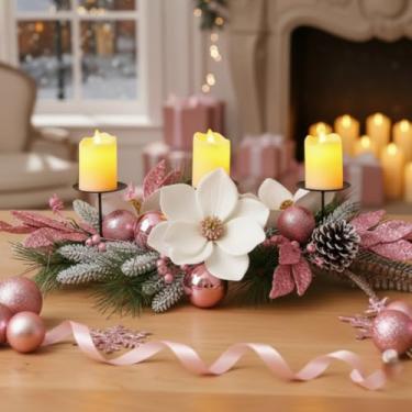 Imagem de Maxdot Castiçais de mesa de Natal de metal de 45 cm com guirlanda de bagas de pinheiro de poinsétia rosa, decoração de mesa de Natal para decoração de casa interna, mesa de jantar, cornija de festa