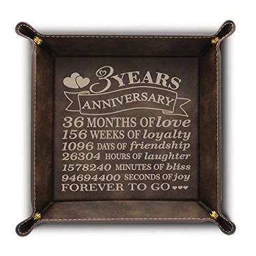 Imagem de Bella Busta- 3 years of Marriage-Forever to go-Engraved Leather Tray with Breakdown Dates-Storage & Organization Jewelry Trays (Brown (Anniversary))