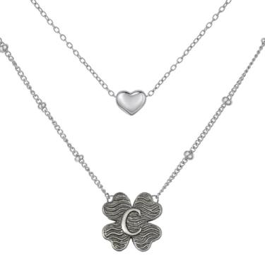 Imagem de MANZHEN Colar feminino com coração e trevo em camadas, inicial A-Z, design decorativo de elos de corrente, joias antigas, 18 Inches, Metal, Sem Pedra Preciosa