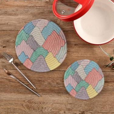 Imagem de CEBUGI Conjuntos de suportes de panela redondos de algodão para panelas quentes resistentes ao calor para cozinhar e assar, 2 peças, padrão de montanha