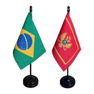 Imagem de Bandeiras de Mesa Brasil e Montenegro, 26cm Altura, 18x11cm, Tecido Oxford, Base Plástica, Kit 2 Unidades, para Escritório e Eventos
