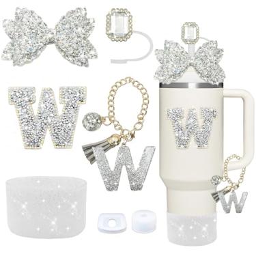 Imagem de Conjunto de acessórios para copos Stanley de prata, 7 peças, decorações de iniciais para Stanley Cup 850 g/1,134 g, inclui tampa de canudo de joia, tampa à prova de derramamento, pingente de alça