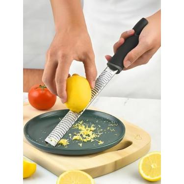 Imagem de Ralador de raspador de limão de 30 cm com alça, ferramenta de cozinha para raspar frutas cítricas e ralar queijo parmesão, alho, gengibre, coco, noz-moscada, wasabi, chocolate, etc., aço inoxidável