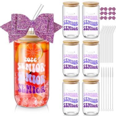 Imagem de Hushee Conjunto de 6 garrafas de água de vidro de 473 ml para idosos, presentes para a noite de 2026, com tampas, canudos, laço de glitter, topo de palha, presente de formatura para seniores 2026 para