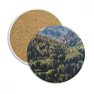 Imagem de Mountain Science Nature Scenery Caneca de porta-copos verde com proteção de mesa, pedra absorvente