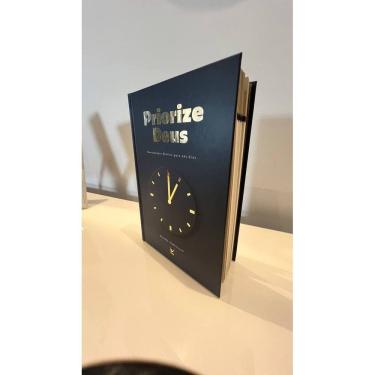 Imagem de Priorize Deus 2025  Devocional  Michel Simplício