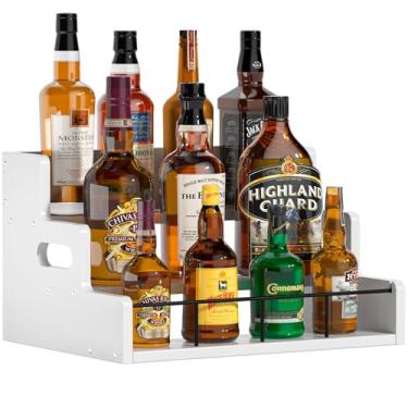 Imagem de Yelinkws Prateleira de exibição de garrafa de licor, organizador de xarope de madeira, organizador de bancada de 3 degraus, suporte de vinho, acessórios rústicos de estação de café para xarope, branco