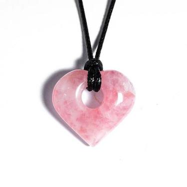 Imagem de Colar Coração Pedra Pi Quartzo Rosa Natural Cordão Ajustável - Cristai