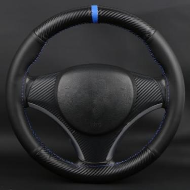 Imagem de Capa de volante de couro de microfibra costurada à mão premium com design e marcador de fibra de carbono fosco, envoltório de roda, universal de 14,5 a 15 polegadas, adequado para a maioria dos carros