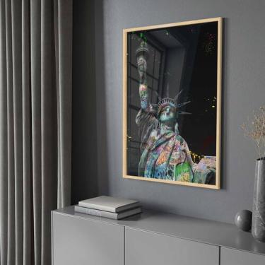 Imagem de Quadro Decorativo com Moldura e Acrilico Cristal Vidro Estátua Liberda