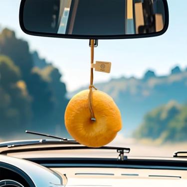 Imagem de Tuxihapp Acessórios de pendurar para espelho de carro de pão bagel - Pingente de pão simulado feito à mão para espelho retrovisor de carro - Decoração de espelhos retrovisores interiores de veículos