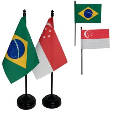 Imagem de Kit Bandeiras de Mesa Brasil e Singapura, Base e Haste em Plástico Preto, Tecido Oxford, Uma Face