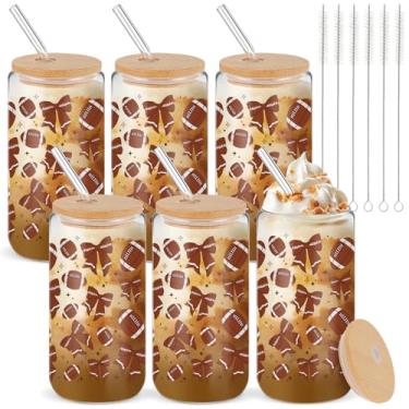 Imagem de Yetene Pacote com 6 copos de vidro de futebol de 473 ml com tampa e canudo reutilizáveis para café gelado para aniversário, artigos de festa temáticos, presentes de aniversário para mulheres, ela
