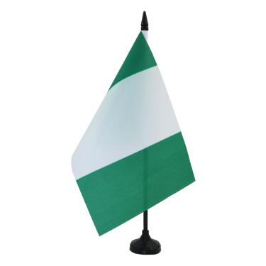 Imagem de Bandeira de mesa da Nigéria 12 cm x 20.3 cm - Bandeira de mesa nigeriana 21 x 14 cm - Bastão e base de plástico preto - AZ FLAG