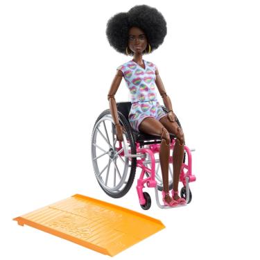 Imagem de Barbie Fashionista Cadeira de Rodas Negra  HJT14 - MATTEL