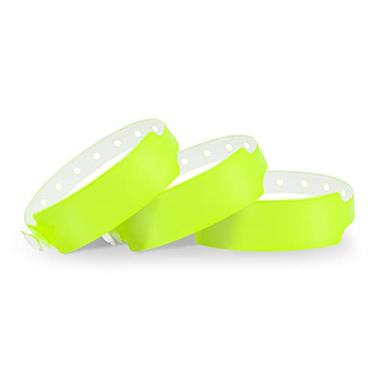 Imagem de Wristall Pulseiras de plástico amarelo neon pacote com 100 pulseiras coloridas para eventos, pulseiras de vinil de festa personalizadas pulseiras de plástico à prova d'água para eventos shows