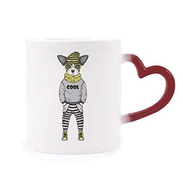 Imagem de Roupas de cachorro em aquarela adorável ilustração sensível ao calor caneca vermelha muda de cor grés copo