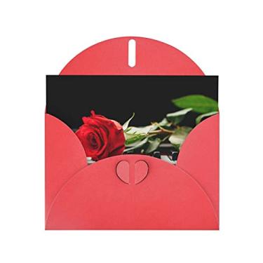 Imagem de Ourdovi Rosa vermelha no piano cartões em branco com envelopes coloridos, para todas as ocasiões, aniversários, agradecimento, bebê, casamentos, aniversários, bênçãos.