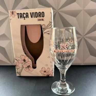 Imagem de Taça de vidro para vinho personalizada para frase Pessoas que fazem a 