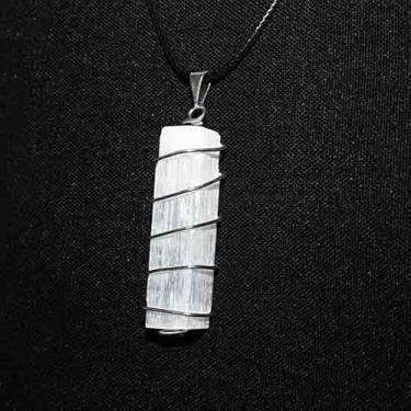 Imagem de Colar Nlux Espiral Canudo Selenita Grande Montagem Prateado