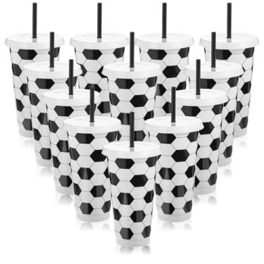 Imagem de JOUTYFOR Copos de futebol de plástico reutilizáveis com tampa e canudo presentes esportivos para fãs de treinadores, homens, mulheres, lembrancinhas de festa de futebol, decoração de festa temática